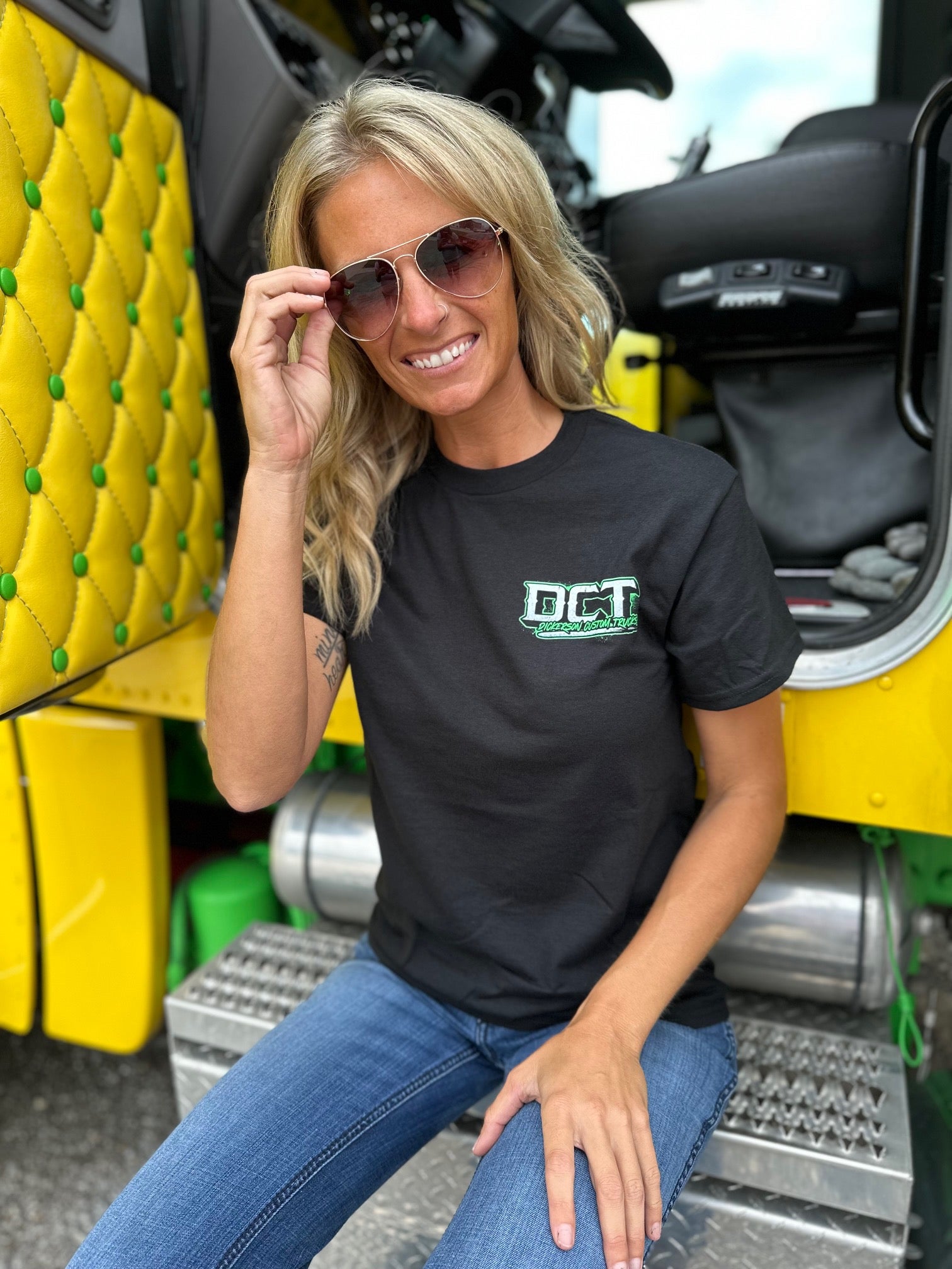 トップス DICH HENDERSON DCT Pinstripe T-Shirt | Dickerson Custom Trucks